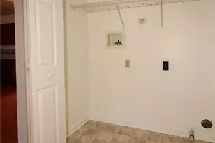 407 Commodore Dr, North Fayette, PA 15057 - Photo 16