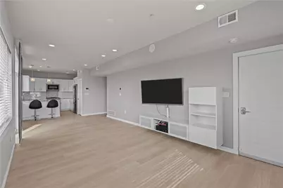 1825 Arcena Str. #3, Downtown Pgh, PA 15219 - Photo 8