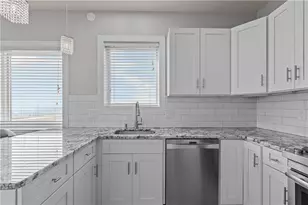 1825 Arcena St, Downtown Pgh, PA 15219 - Photo 12