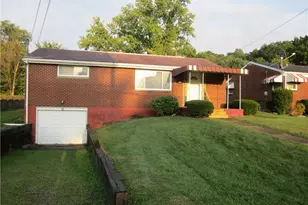 121 Sylvan Dr, Lower Burrell, PA 15068 - Photo 2