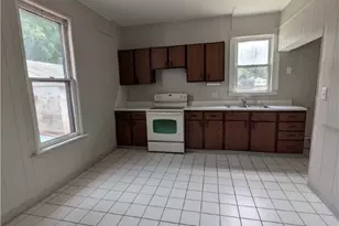 508 Electric St, New Castle, PA 16101 - Photo 6