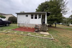 305 Beaver Ave, New Galilee, PA 16141 - Photo 12