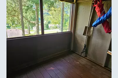 195 Kinch Rd, Moon-Crescent Township, PA 16301 - Photo 8