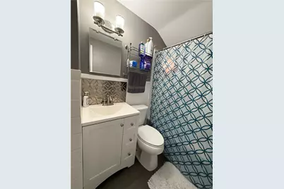 1051 Grandview Ave, Bridgeville, PA 15017 - Photo 16