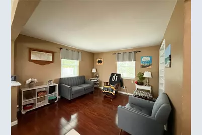 1051 Grandview Ave, Bridgeville, PA 15017 - Photo 6