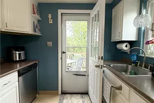 1051 Grandview Ave, Bridgeville, PA 15017 - Photo 10