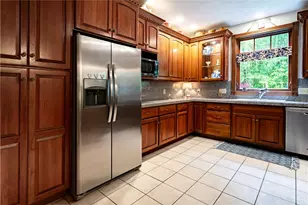 102 Patriot Ln, Franklin Township, PA 16001 - Photo 6