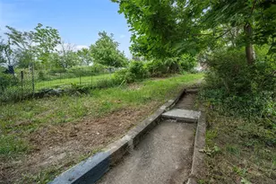 230 Linnview Ave, Pittsburgh, PA 15210 - Photo 30