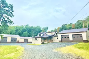 65 Sunshine Valley Rd, Wheatfield Township (East/West), PA 15954 - Photo 2