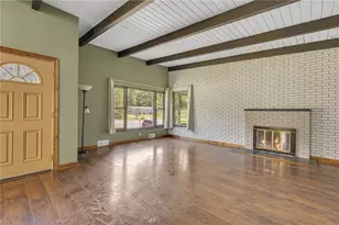 6162 Tuscarawas Rd, Ohioville, PA 15052 - Photo 2