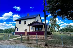 4217 Hillsville Rd, Pulaski Township, PA 16143 - Photo 1