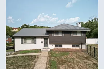 401 Macbeth Dr, Pittsburgh, PA 15235 - Photo 1