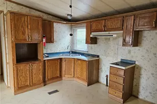 437 Lincoln Ave, Leechburg Boro, PA 15656 - Photo 6