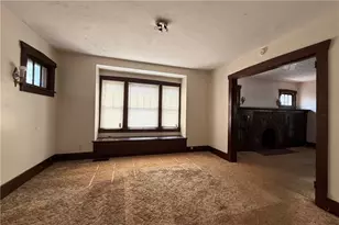 1045 Myrtle Pl, Sharon, PA 16146 - Photo 6