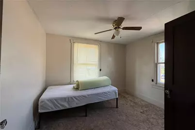 1045 Myrtle Pl, Sharon, PA 16146 - Photo 8