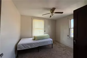 1045 Myrtle Pl, Sharon, PA 16146 - Photo 8