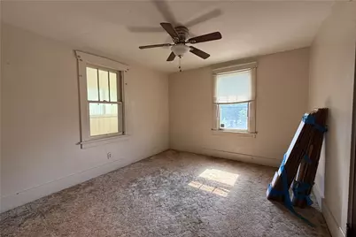 1045 Myrtle Pl, Sharon, PA 16146 - Photo 10