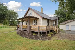 768 Saxonburg Blvd, Clinton Township, PA 16056 - Photo 2