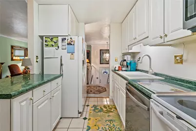 318 Ligonier Ln, Pittsburgh, PA 15068 - Photo 4