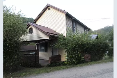 960 Pike Run Dr, Coal Center Boro, PA 15423 - Photo 2