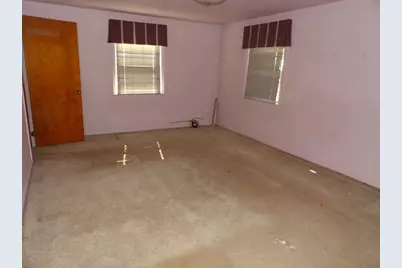 3611 W 3rd Ave, West Mayfield, PA 15010 - Photo 6