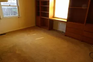 3611 W 3rd Ave, West Mayfield, PA 15010 - Photo 8