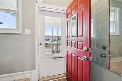 23 3rd Ave, Scottdale, PA 15683 - Photo 6