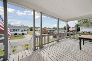 23 3rd Ave, Scottdale, PA 15683 - Photo 4