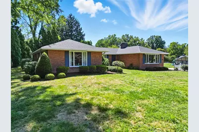 2560 Blossom Ln, Neshannock Township, PA 16105 - Photo 1