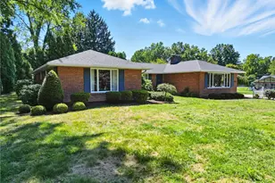 2560 Blossom Ln, Neshannock Township, PA 16105 - Photo 1