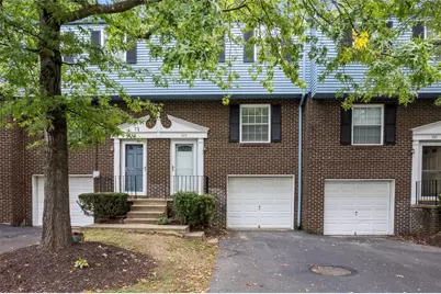 335 Laporte Ct, Cranberry Township, PA 16066 - Photo 1