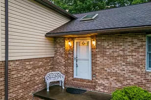 1657 Deerfield Rd, South Franklin, PA 15301 - Photo 4