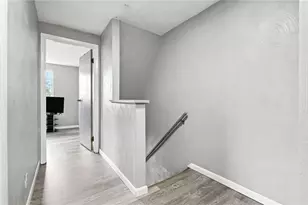 553 Indus St, Pittsburgh, PA 15207 - Photo 14