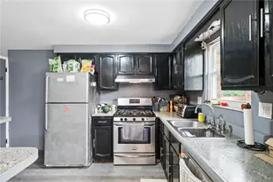 553 Indus St, Pittsburgh, PA 15207 - Photo 10