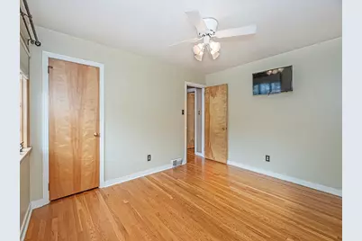 286 Twin Hills Dr, Pittsburgh, PA 15216 - Photo 16