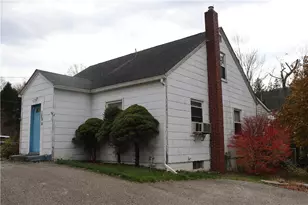 1298 E Route 30, Ligonier Township, PA 15655 - Photo 4