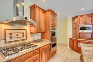 1561 Barrington Dr, Pittsburgh, PA 15090 - Photo 18