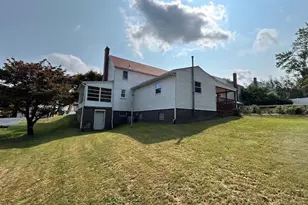 2009 Circle Dr, Hopewell Township, PA 15001 - Photo 10