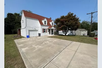 2009 Circle Dr, Hopewell Township, PA 15001 - Photo 2