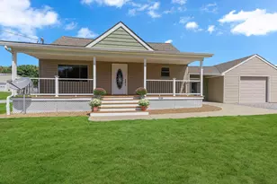 118 Eckles Dr, Ohioville, PA 15052 - Photo 1