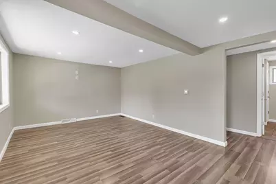 118 Eckles Dr, Ohioville, PA 15052 - Photo 8