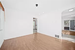 216 Commonwealth Ave, West Mifflin, PA 15122 - Photo 8