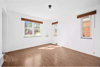 216 Commonwealth Ave, West Mifflin, PA 15122 - Photo 6