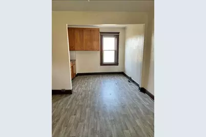 302 N Cedar St, New Castle, PA 16102 - Photo 4