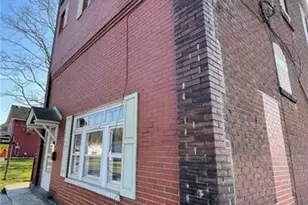 302 N Cedar St, New Castle, PA 16102 - Photo 24