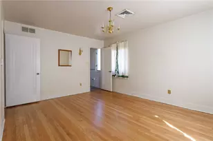 7533 Graymore Rd, Pittsburgh, PA 15221 - Photo 22