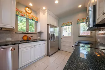 7533 Graymore Rd, Pittsburgh, PA 15221 - Photo 12