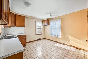 634 Spencer Ave, Sharon, PA 16146 - Photo 10