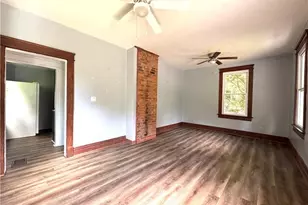 7 Point Pl, New Castle, PA 16105 - Photo 2