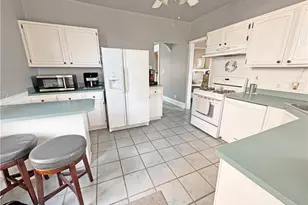 411 W Clayton St, New Castle, PA 16102 - Photo 6